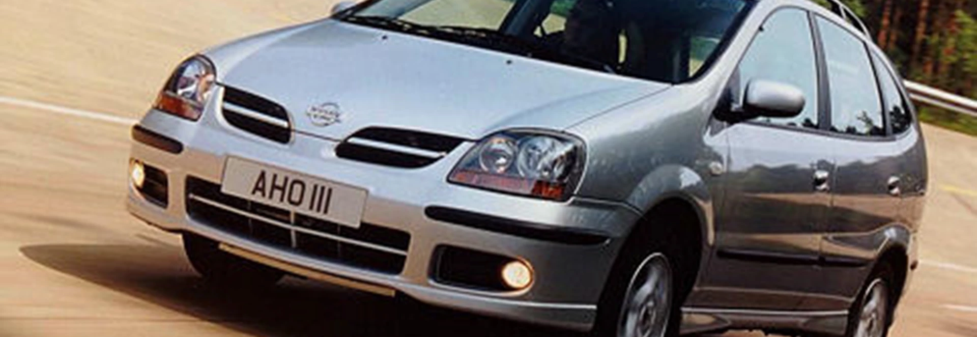 Nissan Almera Tino 2.0 CVT SE2